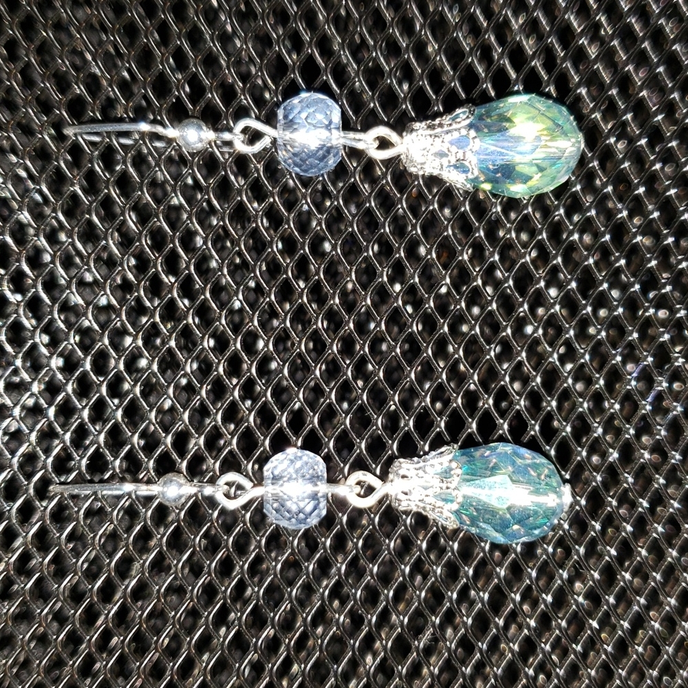 3/$20 | Iridescent aqua teardrop earrings - Picture 4 of 6